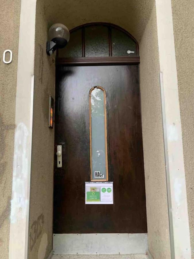 Apartament Hotel Limon 에센 외부 사진