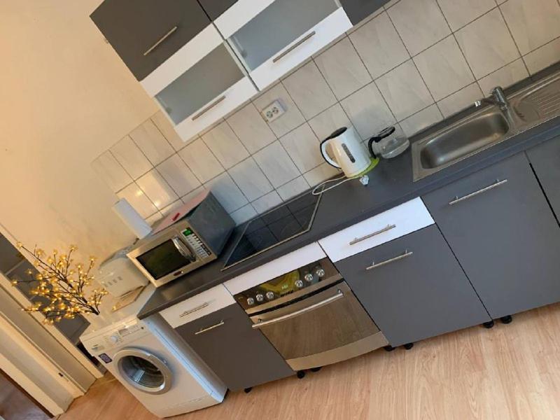 Apartament Hotel Limon 에센 외부 사진