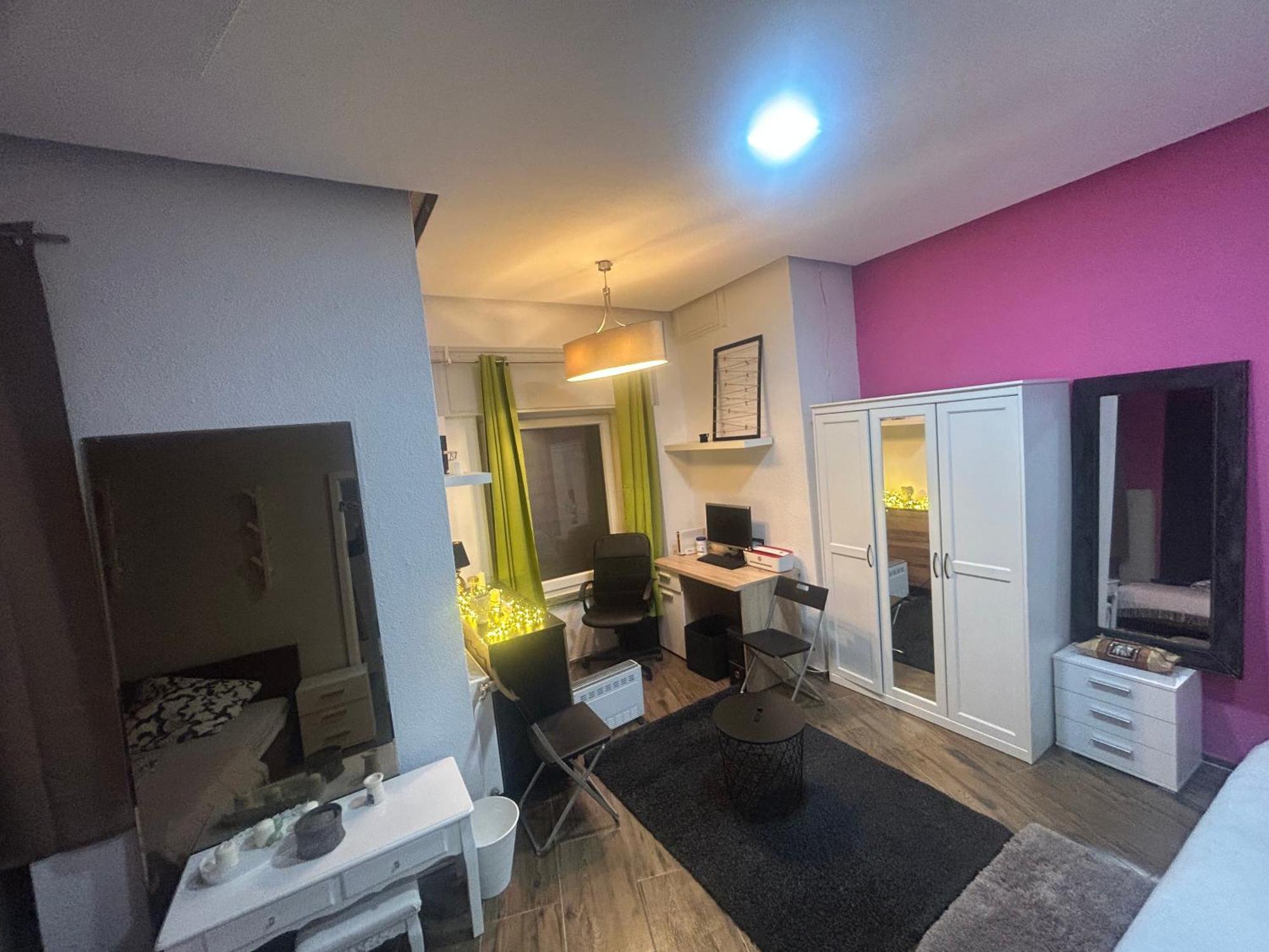 Apartament Hotel Limon 에센 외부 사진