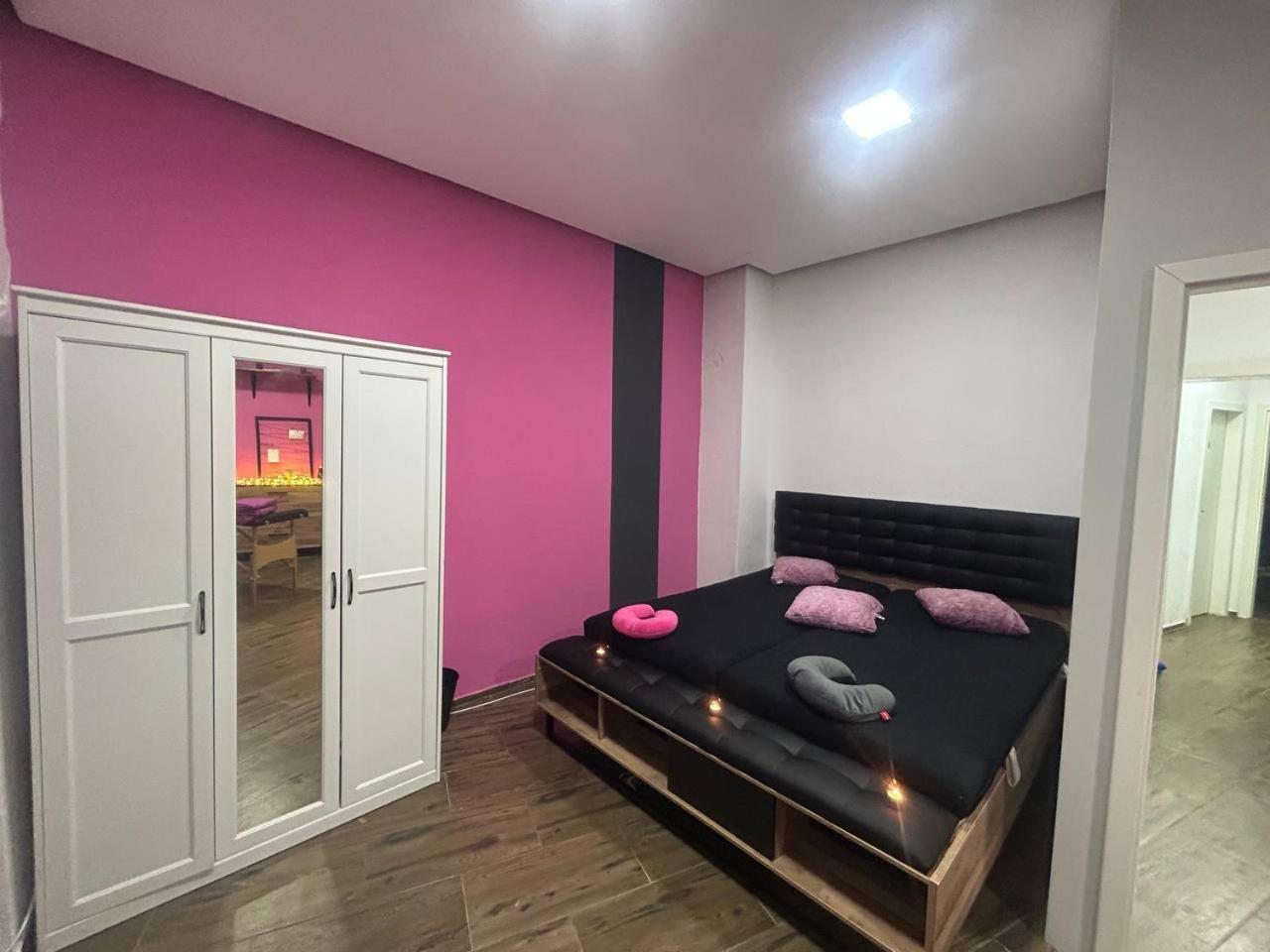 Apartament Hotel Limon 에센 외부 사진